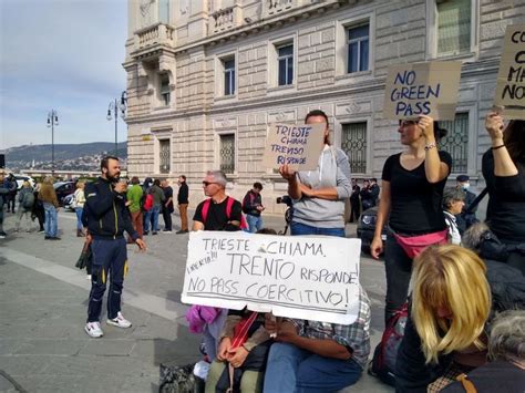 No Green Pass A Trieste Giunti Migliaia Di Manifestanti Da Tutta