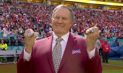 Super Bowl 2020 Bill Belichick Flashes Super Bowl Rings For Nfl 100