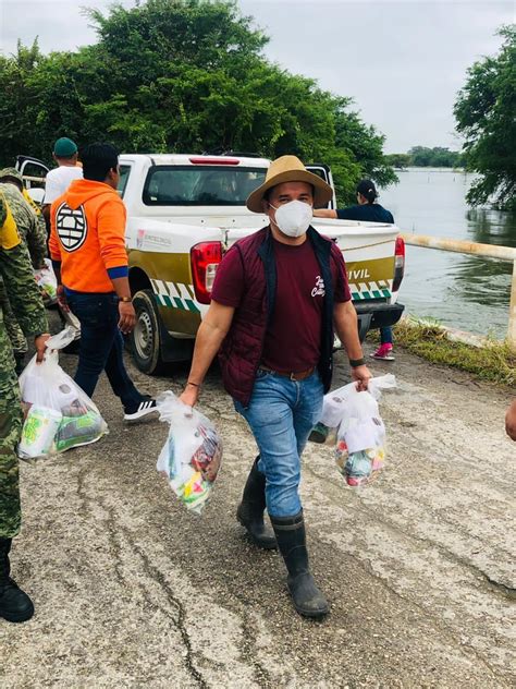 Entregan Apoyos A Familias Afectadas Por Las Intensas Lluvias En