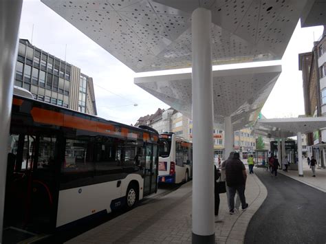 Verkehrsumstellung Und Inbetriebnahme Der Neuen Haltestelle Vor Cafe