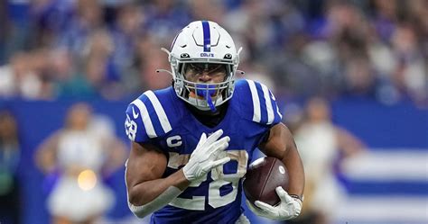 Jonathan Taylor Looks Great In Workouts Amid Trade Rumors Colts Rbs