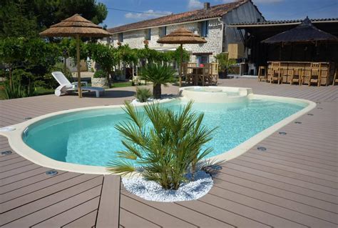 Freedom Pool Et Spa Pisciniste Var Installateur Piscines Coque