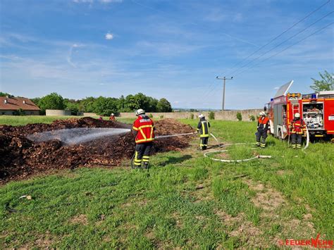 Kleinbrand Im Freien Feuerwehr Werneck