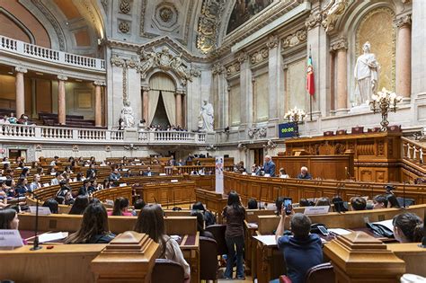 Parlamento Dos Jovens Ensino B Sico