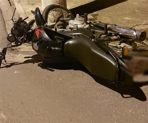 Motociclista Morre Após Bater Em Poste De Iluminação Em Patrocínio