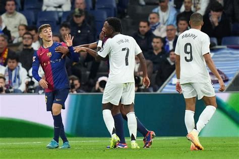 Gavis Gesture In El Clasico Win Gives Barcelona Fans With Another