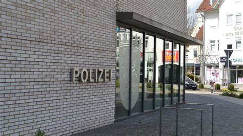 Polizei Achern Oberkirch Weniger Straftaten Mehr H Usliche Gewalt