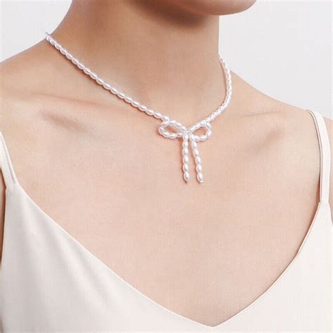 Exquisite Pearls Necklace Bowknot Pendant Choker Bowknot Beads