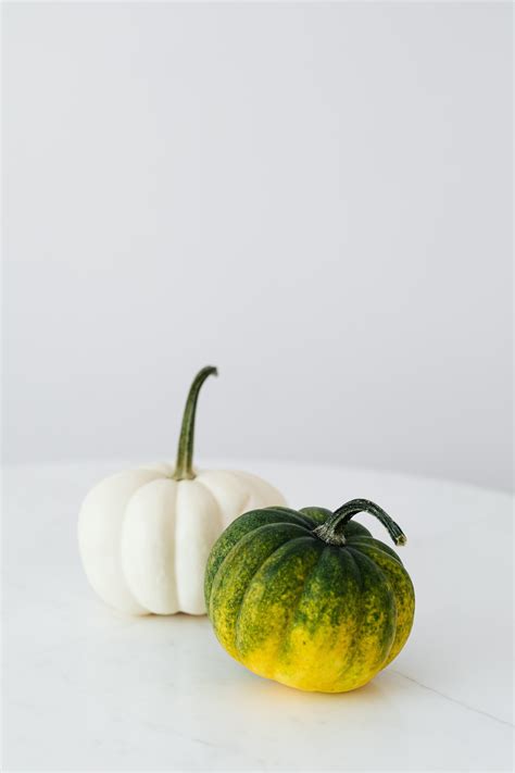 Bathtub Decorated with Leaves and Candles · Free Stock Photo