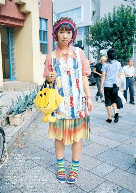 𝒫𝒾𝓃𝓉𝑒𝓇𝑒𝓈𝓉 𝐵𝑒𝒶𝓇𝓇𝒾𝑒 Harajuku fashion street Harajuku fashion