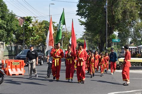 Semarakkan Milad Ke Tapak Suci Purworejo Gelar Pawai Taaruf