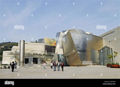 Guggenheim Museen Hi Res Stock Photography And Images Alamy