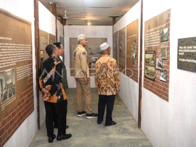 Ganjar Pranowo Kunjungi Museum KRT Radjiman Wedyodiningrat ANTARA Foto