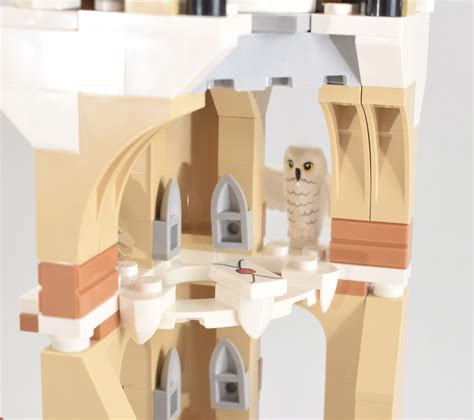 Lego Harry Potter Hogwarts Castle Owlery Review