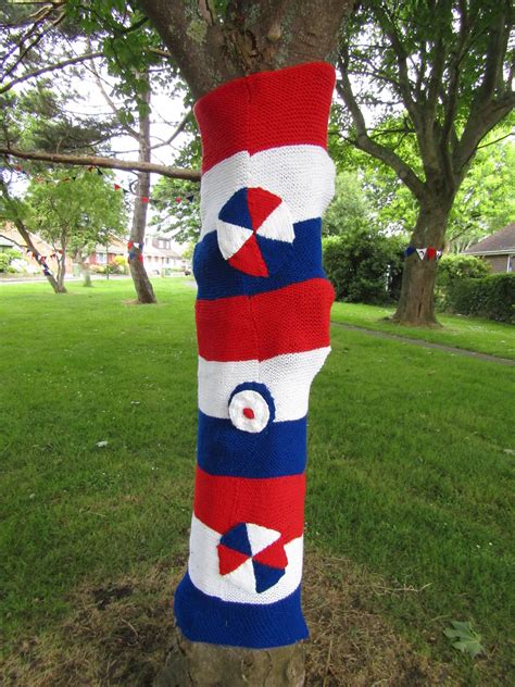 Jubilee Yarn Bombings In Two Acres Field East Preston Wes Flickr