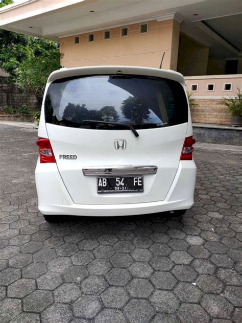 Honda Freed PSD 2011 AB Putih Dijual Co Id