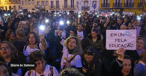 ″um Dia Histórico″ Milhares De Professores Na Rua A Prometer ″maior