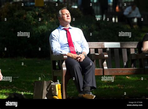 Green Park London Uk 8th Sep 2014 Weather Workers Enjoy The