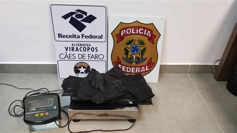 PF e Receita Federal apreendem 6kg de cocaína em bagagem de passageiro