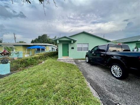 Nw Rd Ct Hallandale Beach Fl Mls A Redfin