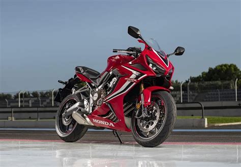 Why Buy the Honda CBR650R - The Best Middleweight Motorcycle