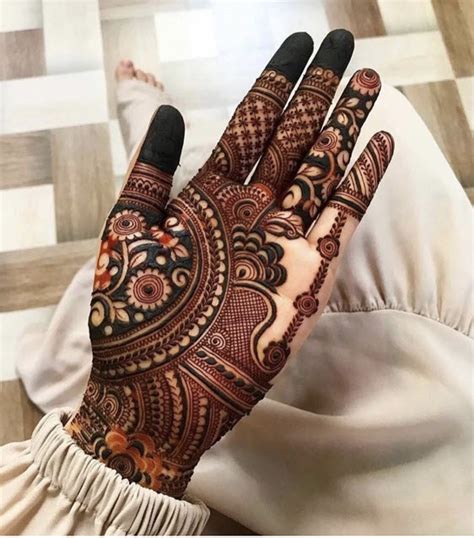 Latest Mehndi Designs For Hands 2022 Images