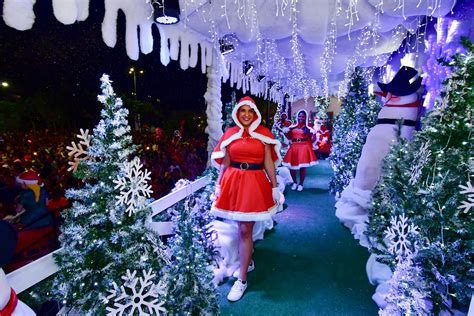 Natal Da Gente Faz Nevar Em Cuiab Carreta De Luz Carrega Tr S