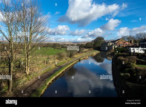 Littleborough canal hi-res stock photography and images - Alamy