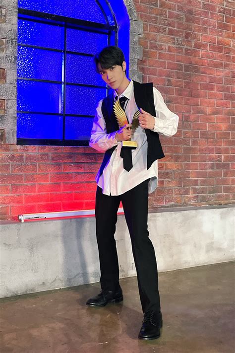 Wayv On Twitter Hendery Wayv Phantom Wayv Phantom