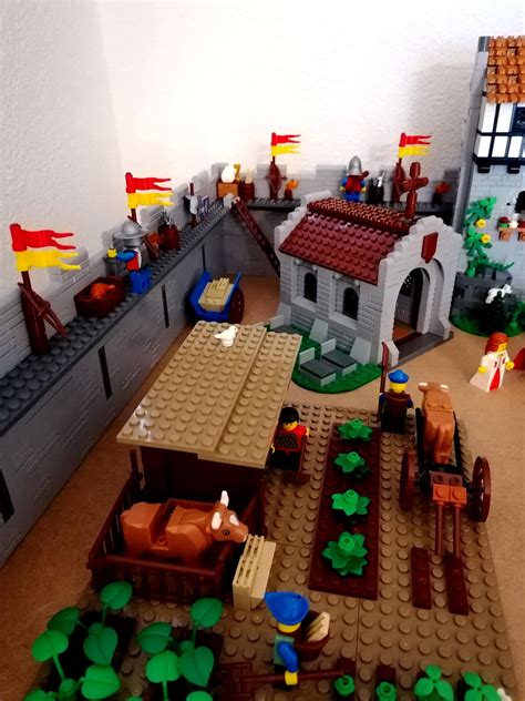 Lion Knight's modular upgraded. Final result. : r/lego