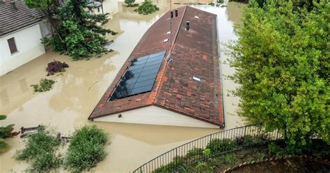 Zware Overstromingen In Noord Itali Na Aardverschuivingen De Morgen