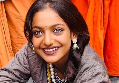 MahaKumbh’s viral sensation Monalisa's jaw-dropping and gorgeous new ...