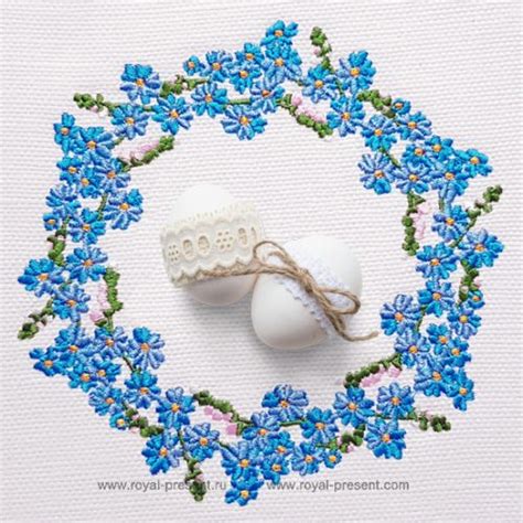 Forget Me Nots Wreath Machine Embroidery Design 3 Sizes Royal