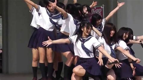 Cute Japanese Students Dance Youtube