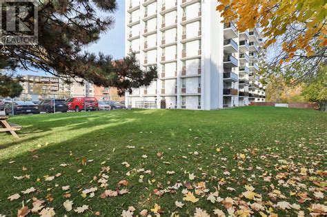 Eglinton Avenue East Unit Toronto For Sale