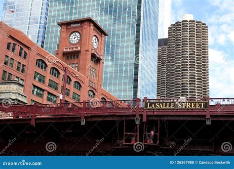 LaSalle Street Chicago editorial stock photo. Image of building - 126367988