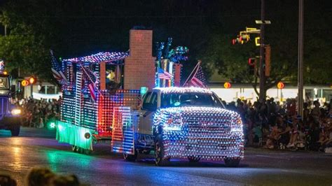 Hernandez Plumbing Continues Long Tradition Of Award Wining Floats In