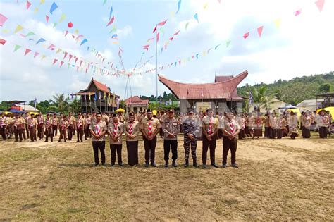 Kasmidi Bulang Kutim Camping Festival Wajib Jadi Acara Tahunan Di