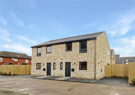 Perne Road Cambridgeshire Cb1 3 Bed Semi Detached House £625 000