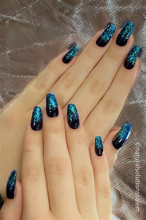 40 Black Nail Designs To Try This Year Ray Amaari Artofit