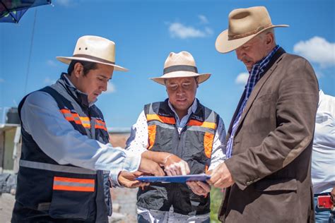 Realiza Enrique Vega supervisión de obra pública en 5 comunidades