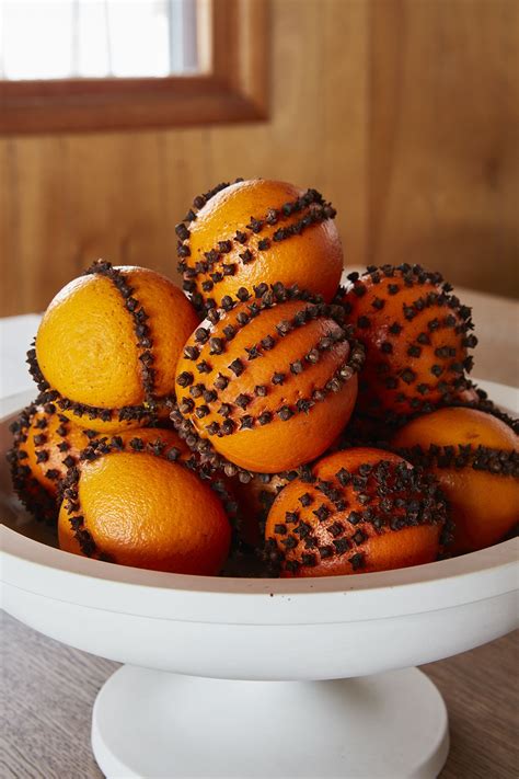 Make These Easy Pomander Balls For A Throwback Holiday Scent