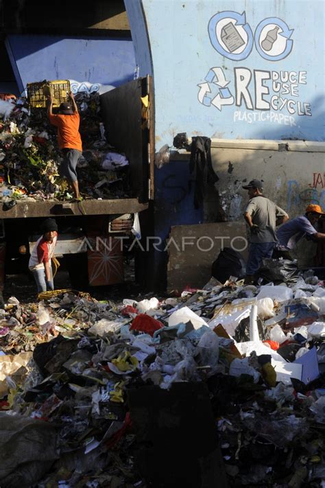 PENGOLAHAN SAMPAH MANDIRI ANTARA Foto