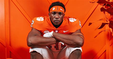 Star Dl Isaiah Campbell Commits To Clemson I Am All In On