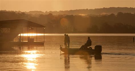 Find Your Guide To Table Rock Lake Fishing, Lodging & More