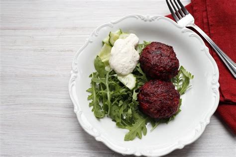 Knusprige Brokkoli Frikadellen mit Käse Knoblauch und Senf