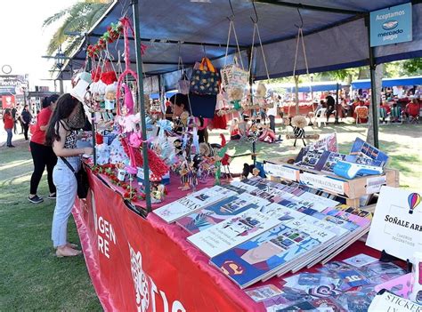 Mesa y regalos navideños Precios más accesibles en ferias permanentes