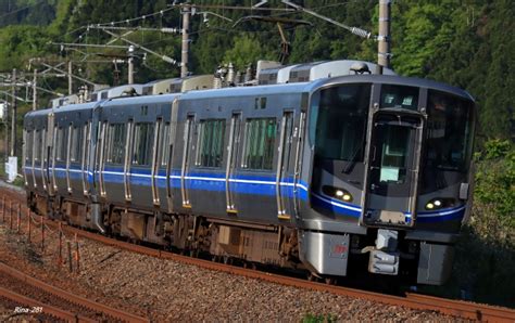 Jr西日本521系電車 クモハ521 46 細呂木駅 鉄道フォト・写真 By Rina 281さん レイルラボraillab