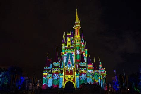 2021 Holiday Experiences Coming to Walt Disney World • DisneyTips.com