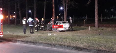 Accidente En La Ruta 2 Auto Se Despista Y Choca En Lezama